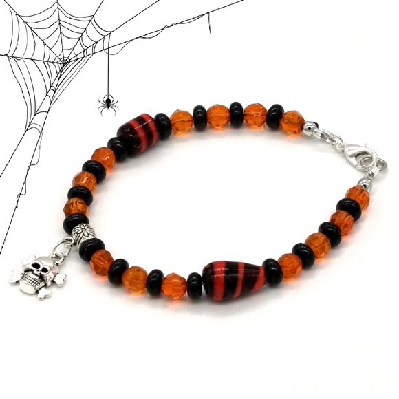 Halloween Bracelet Skull & Crossbones. - Picture 1 of 1